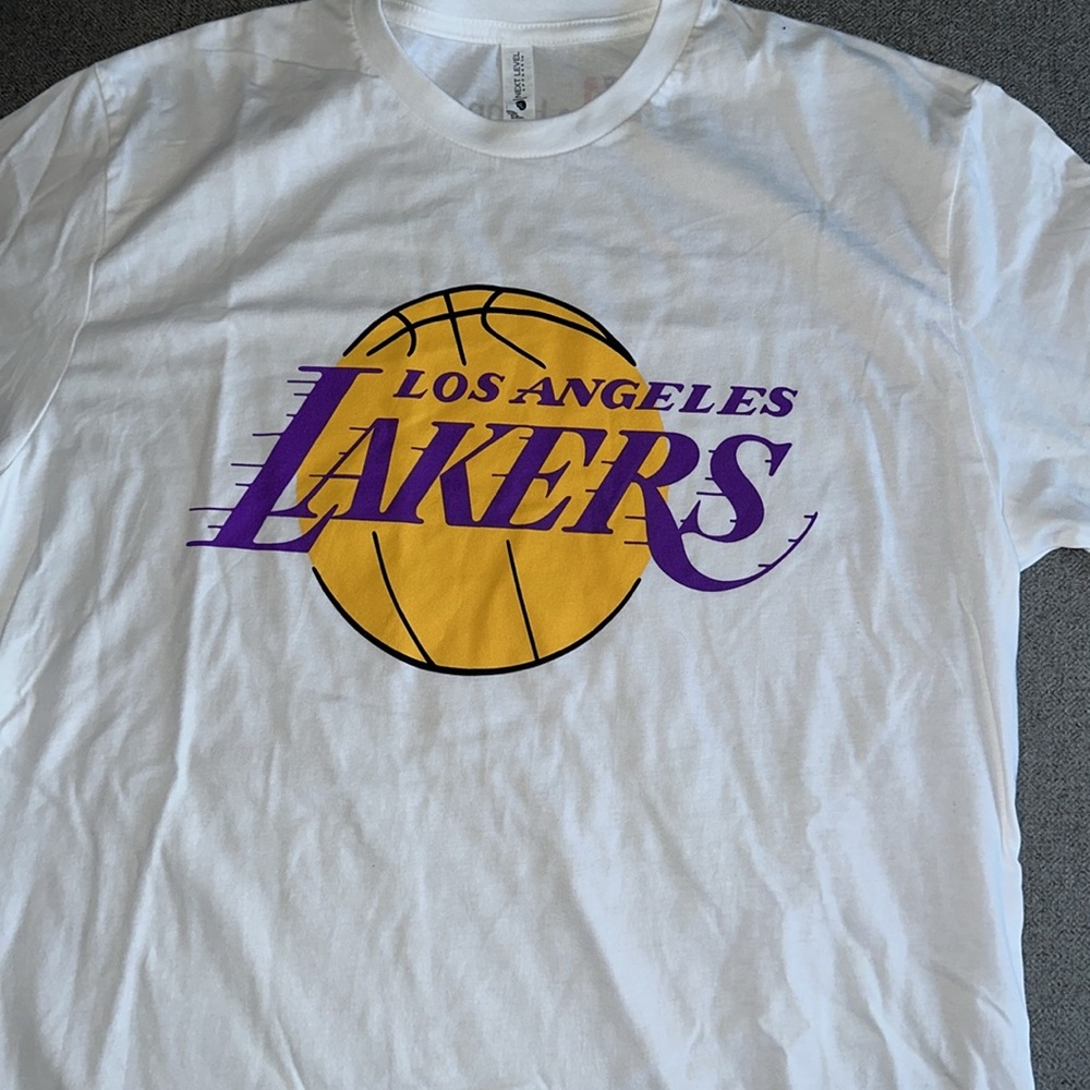 Lakers white cotton T shirt size XL - Picture 2 of 3